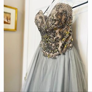 Terani Couture Prom Dress Gorgeous Grey Rhinestone Tulle Princess Size 2